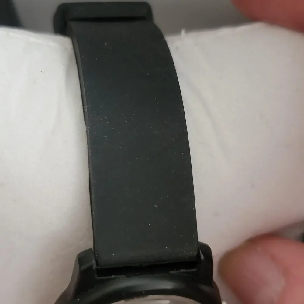 Vintage Disney MU0091 Mickey Boys Watch 32mm Black Case White Dial Quartz Rubber